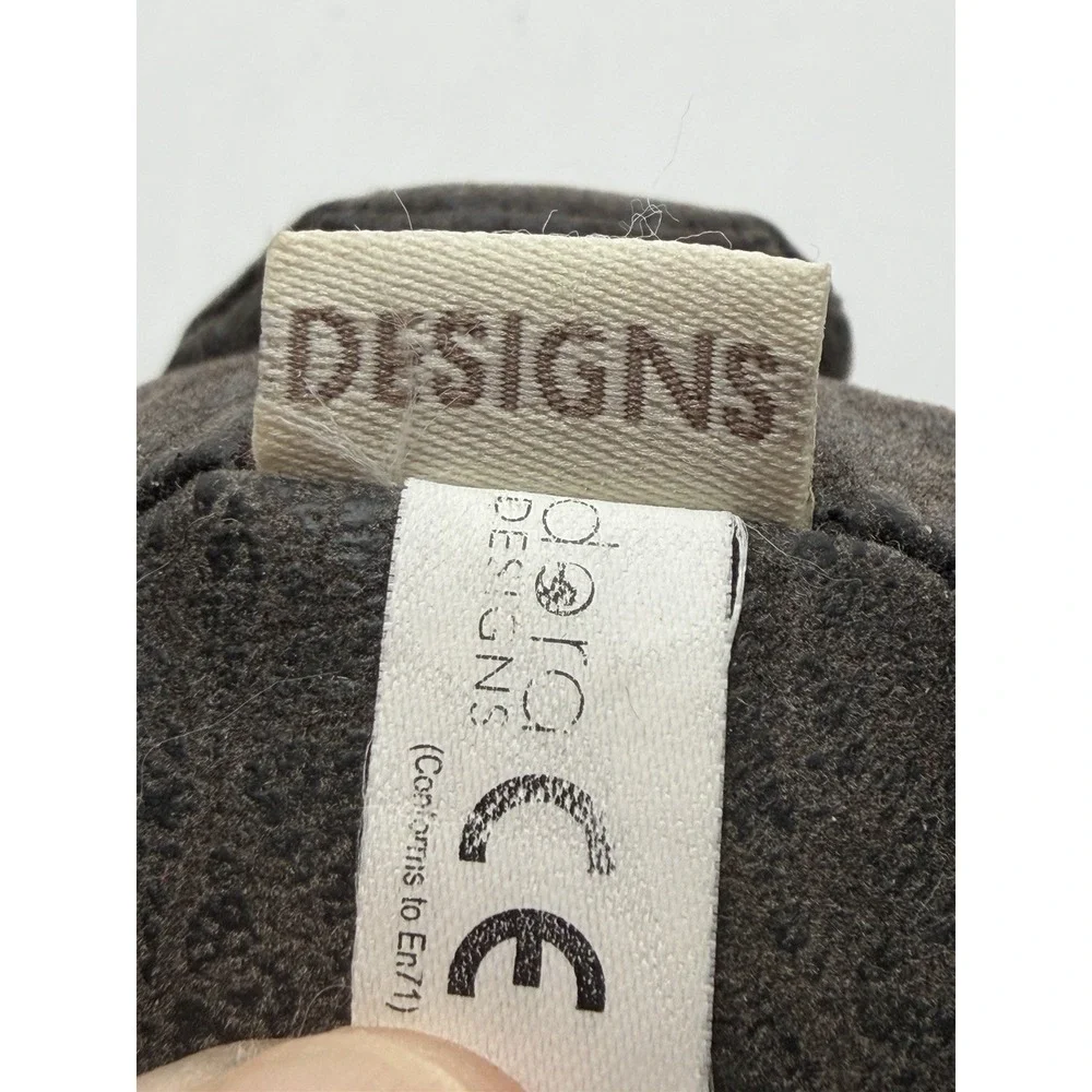 Dora Designs Cat Suede‎ Paperweight Dark Gray